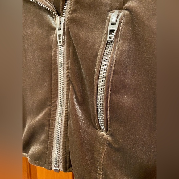Blank NYC Coffee Run Velvet Moto Jacket Sz M New without tags Gorgeous! - Picture 3 of 8